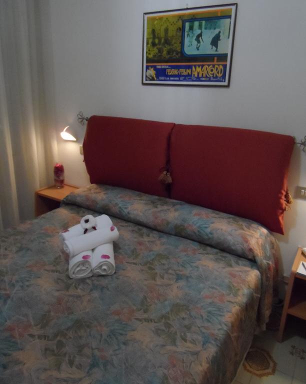 Hotel La Dolce Vita リミニ エクステリア 写真