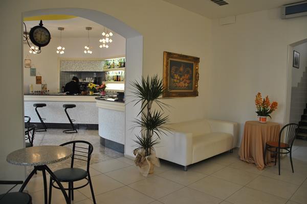 Hotel La Dolce Vita リミニ エクステリア 写真